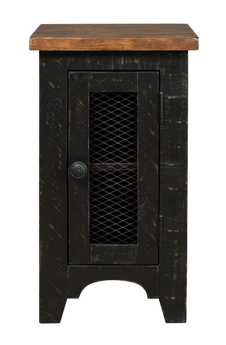 Valebeck Chairside End Table - Black/Brown