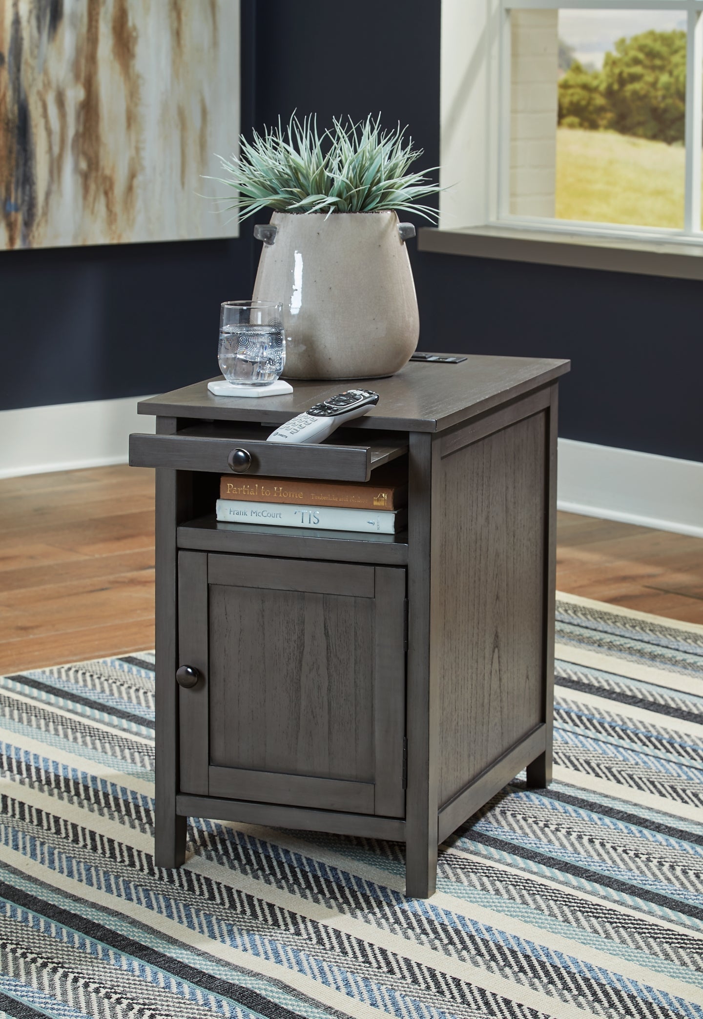 Treytown Chairside End Table - Gray