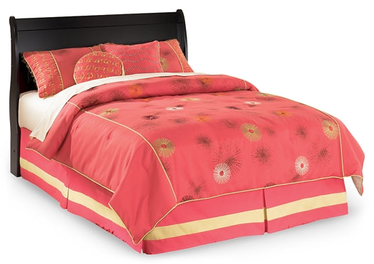 Huey Vineyard Full Sleigh Headboard Bed with Mirrored Dresser
