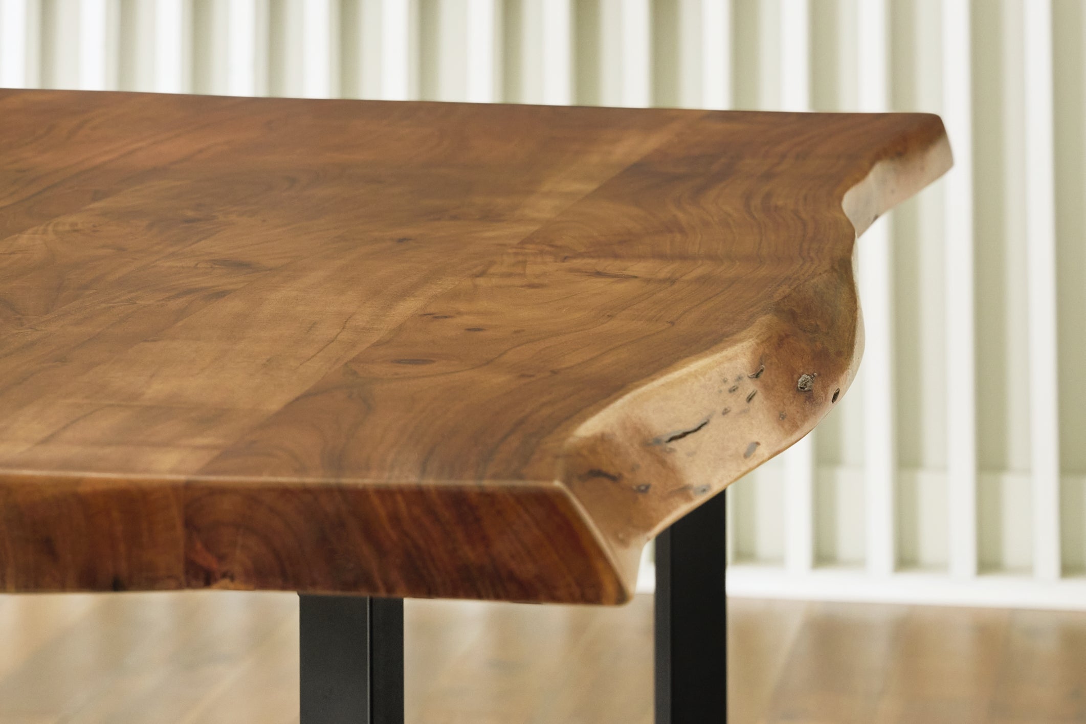 Fortmaine Table