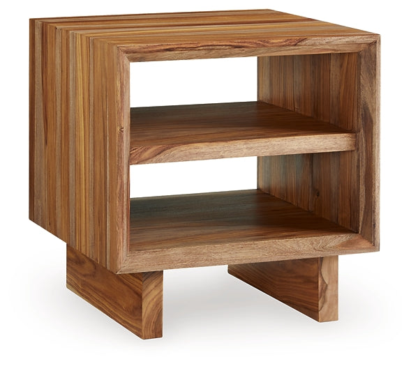 Dressonni End Table - Brown