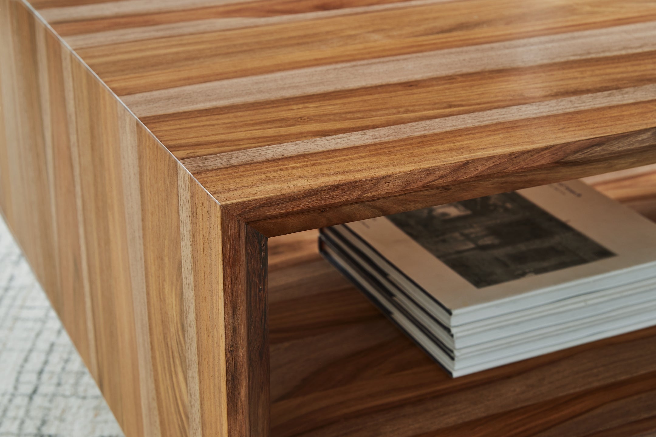 Dressonni Coffee Table - Brown