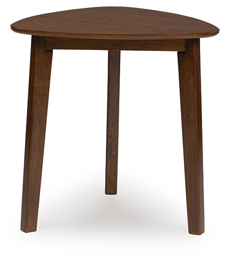 Lyncott 3-Piece Table Set - Brown