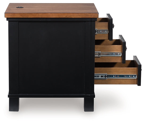 Wildenauer Chairside End Table - Brown/Black