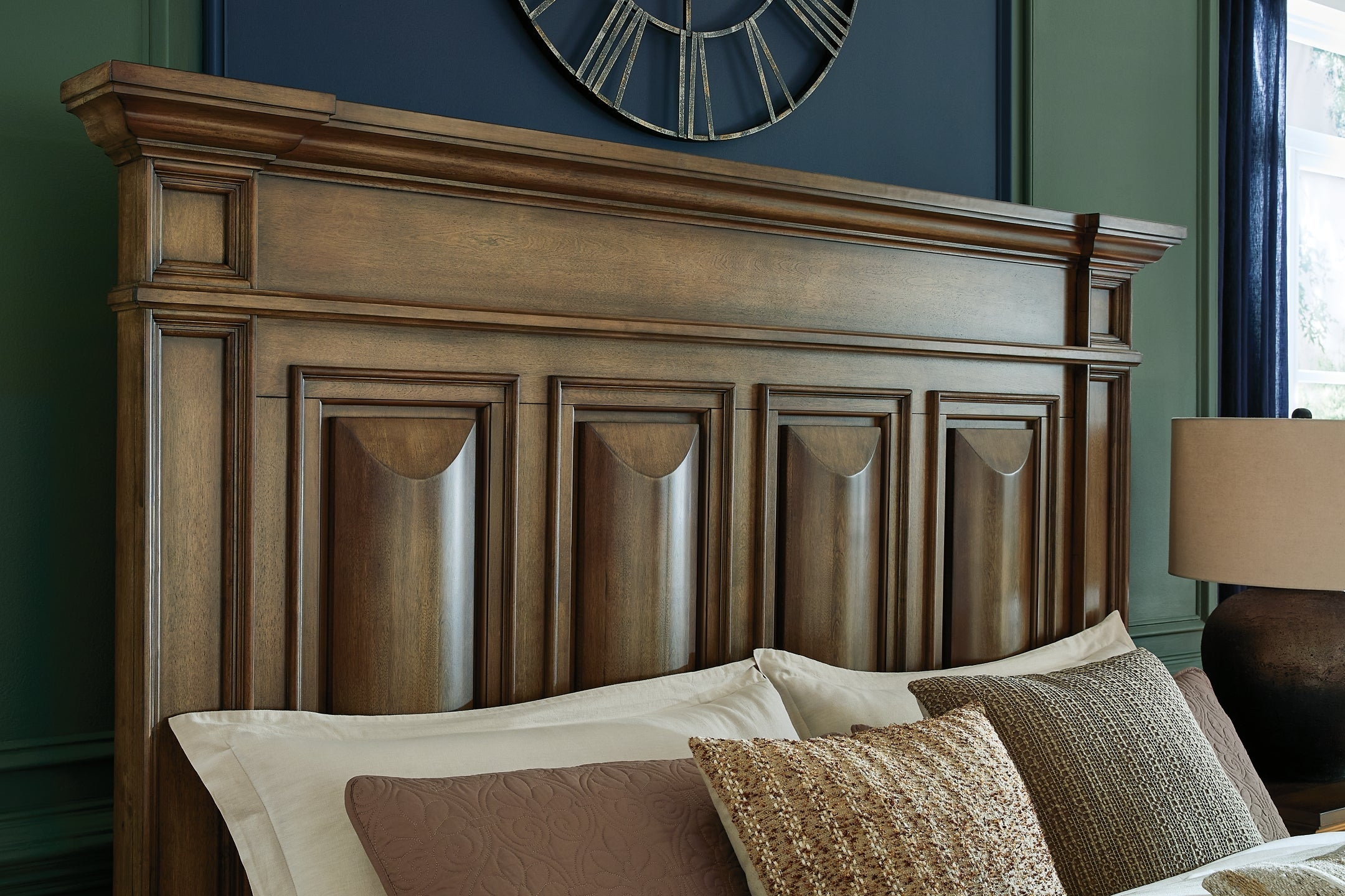 Frantanna King Panel Storage Bed