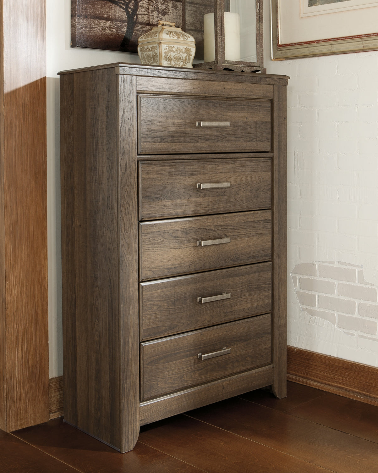 Juararo King/California King Panel Headboard Bed with Mirrored Dresser, Chest and Nightstand