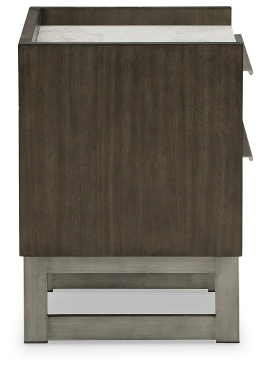 Arkenton California King Panel Bed with Mirrored Dresser, Chest and Nightstand