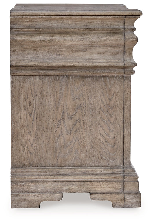 Blairhurst Queen Panel Bed with Mirrored Dresser, Chest and Nightstand