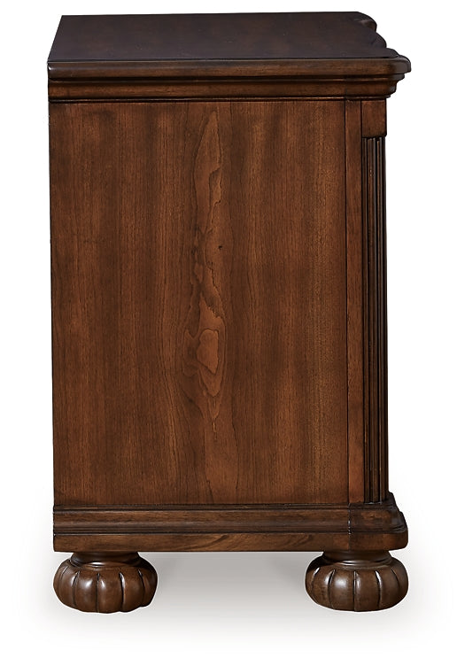 Lavinton California King Poster Bed with Mirrored Dresser, Chest and Nightstand