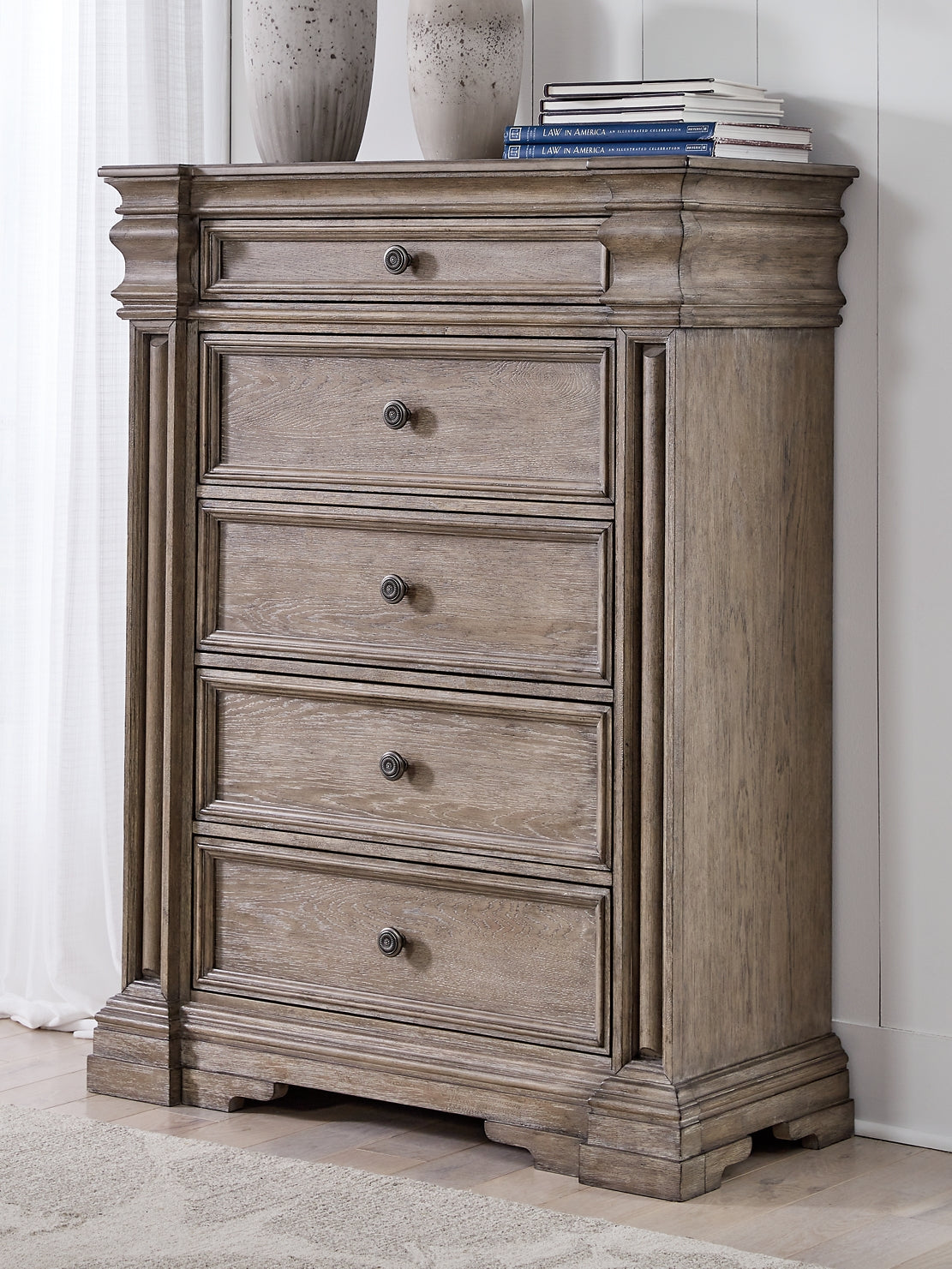 Blairhurst California King Panel Bed with Mirrored Dresser, Chest and Nightstand