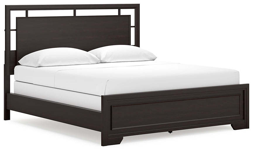 Covetown California King Panel Bed with Mirrored Dresser and Chest