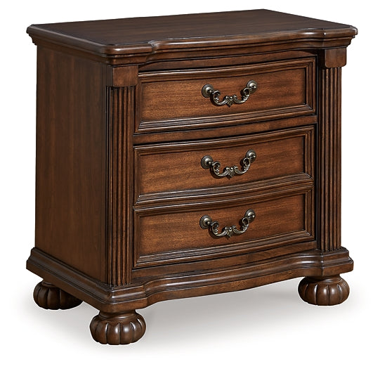 Lavinton Queen Poster Bed with Mirrored Dresser, Chest and Nightstand
