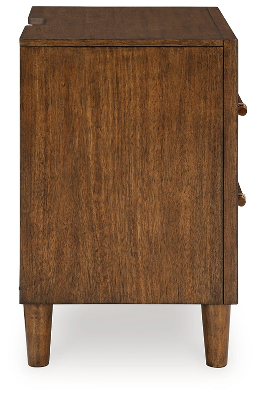 Lyncott King Upholstered Bed with Mirrored Dresser, Chest and Nightstand