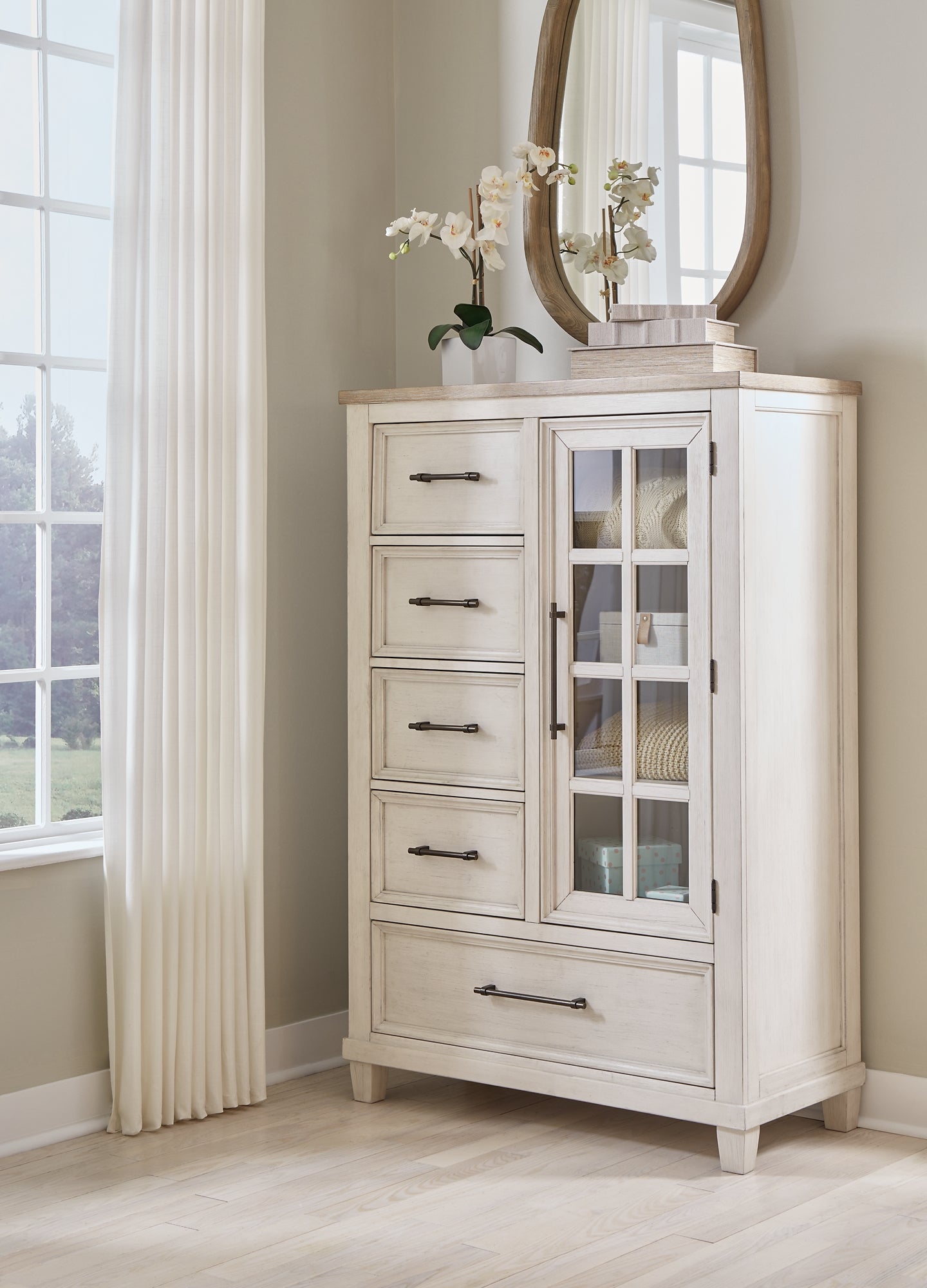 Shaybrock Queen Panel Bed with Mirrored Dresser and Chest