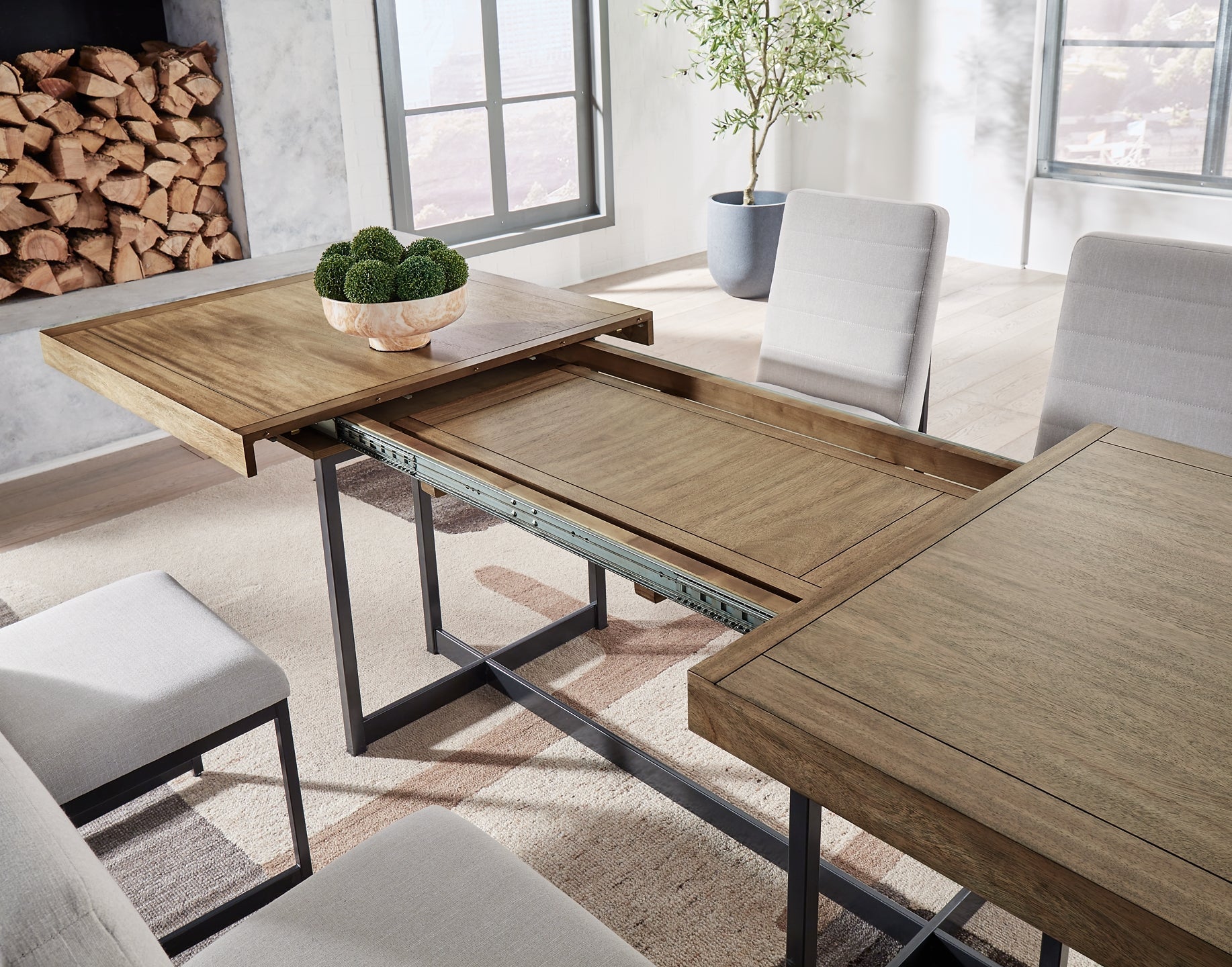 Tomtyn 9-Pc Dining Set