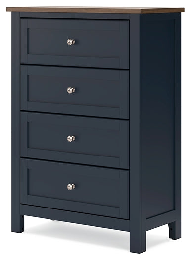 Landocken Twin Panel Headboard with Mirrored Dresser and Chest
