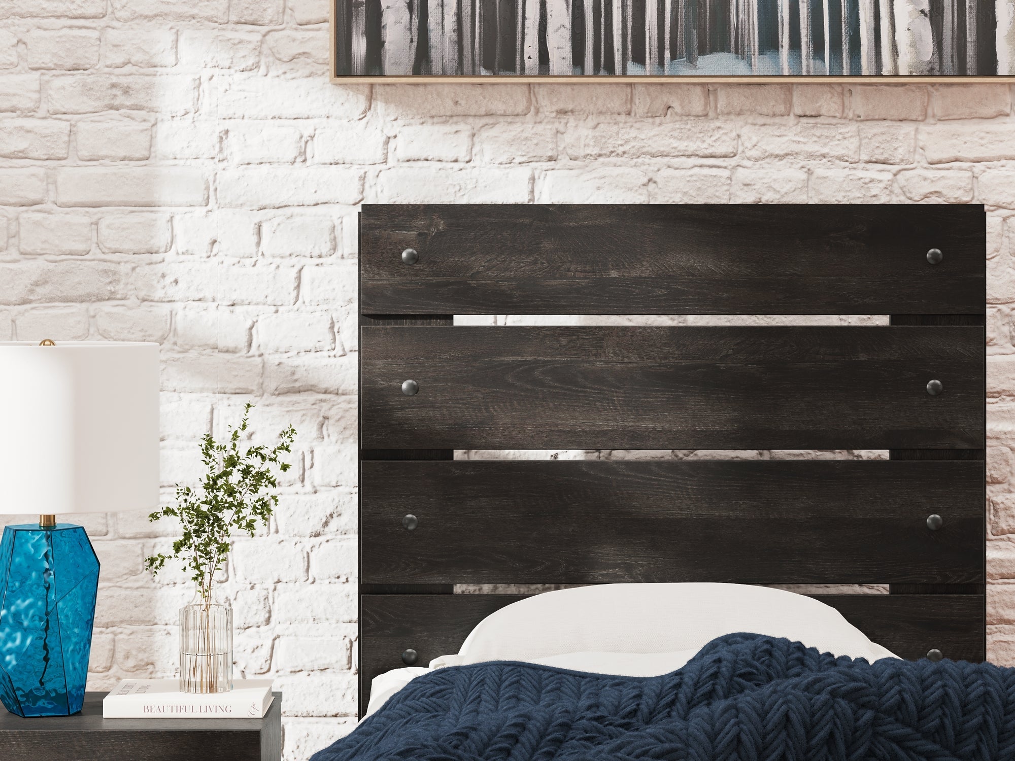 Hollivern Full Panel Bed with Storage with Mirrored Dresser and Nightstand