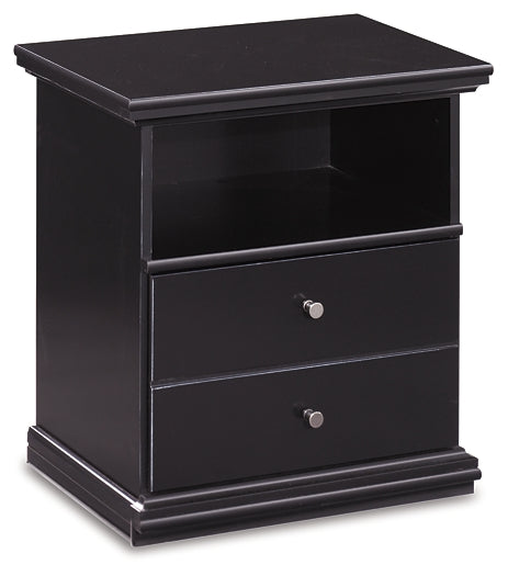 Maribel King Panel Bed with Mirrored Dresser and Nightstand