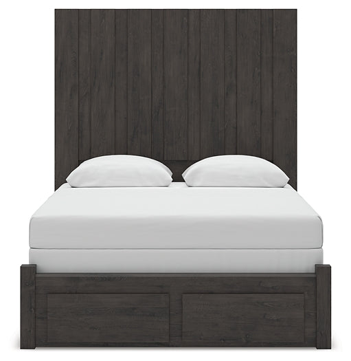 Fraluna Queen Panel Storage Bed with Mirrored Dresser and Chest