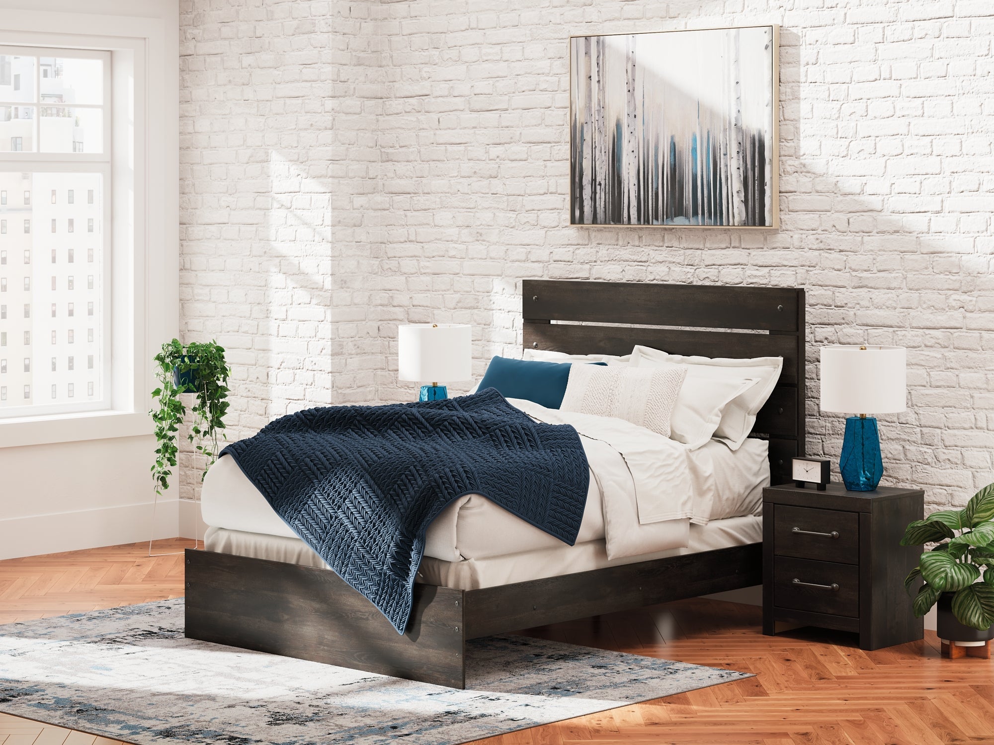 Hollivern Queen Panel Bed with Mirrored Dresser and Chest