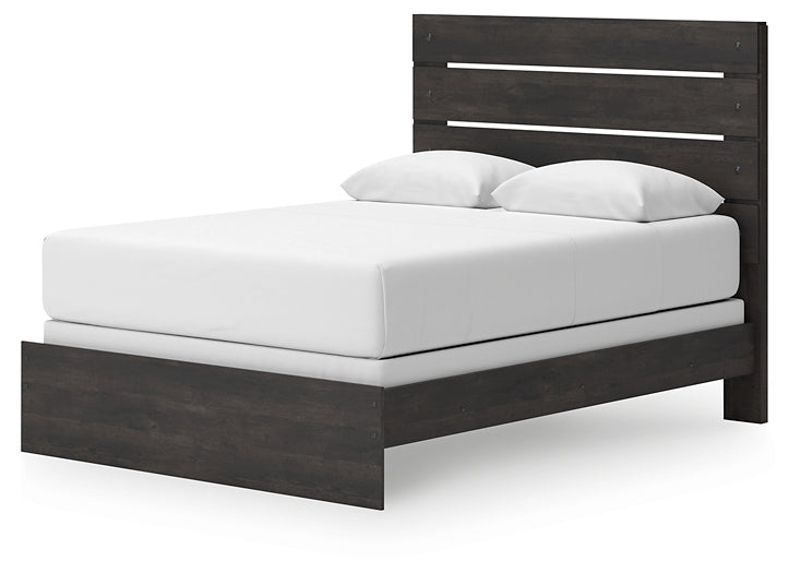 Hollivern Queen Panel Bed with Mirrored Dresser