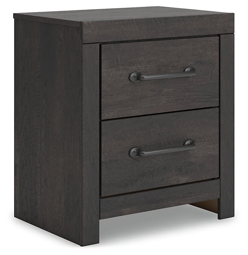 Hollivern King Panel Bed with Mirrored Dresser and Nightstand