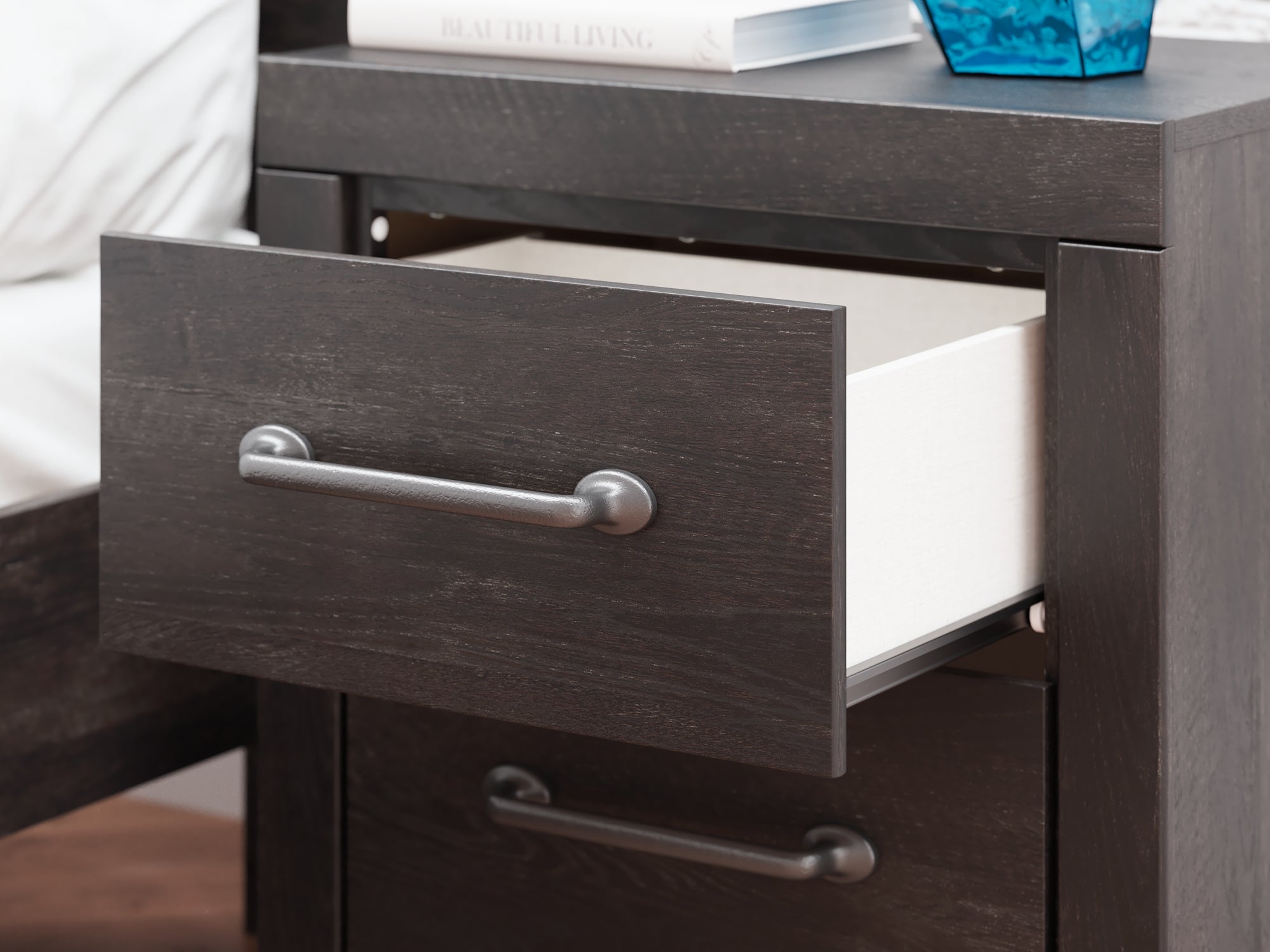 Hollivern King Panel Bed with Mirrored Dresser, Chest and Nightstand