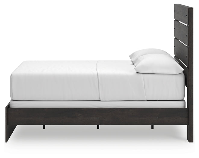 Hollivern Full Panel Bed with Mirrored Dresser