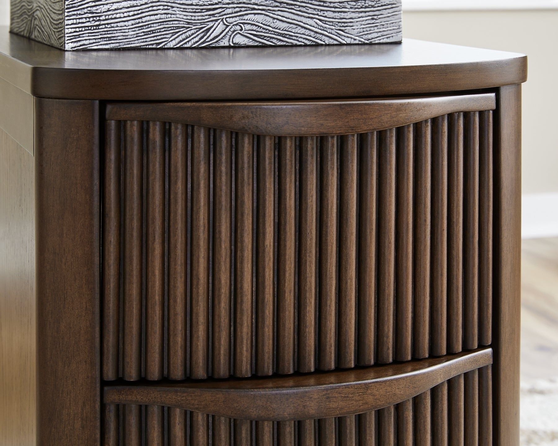 Camdill Chairside End Table - Dark Brown