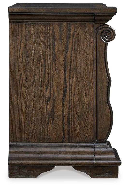 Maylee Queen Upholstered Bed with Mirrored Dresser, Chest and Nightstand