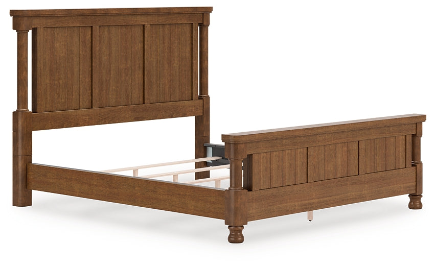 Rowlenstown King Poster Bed