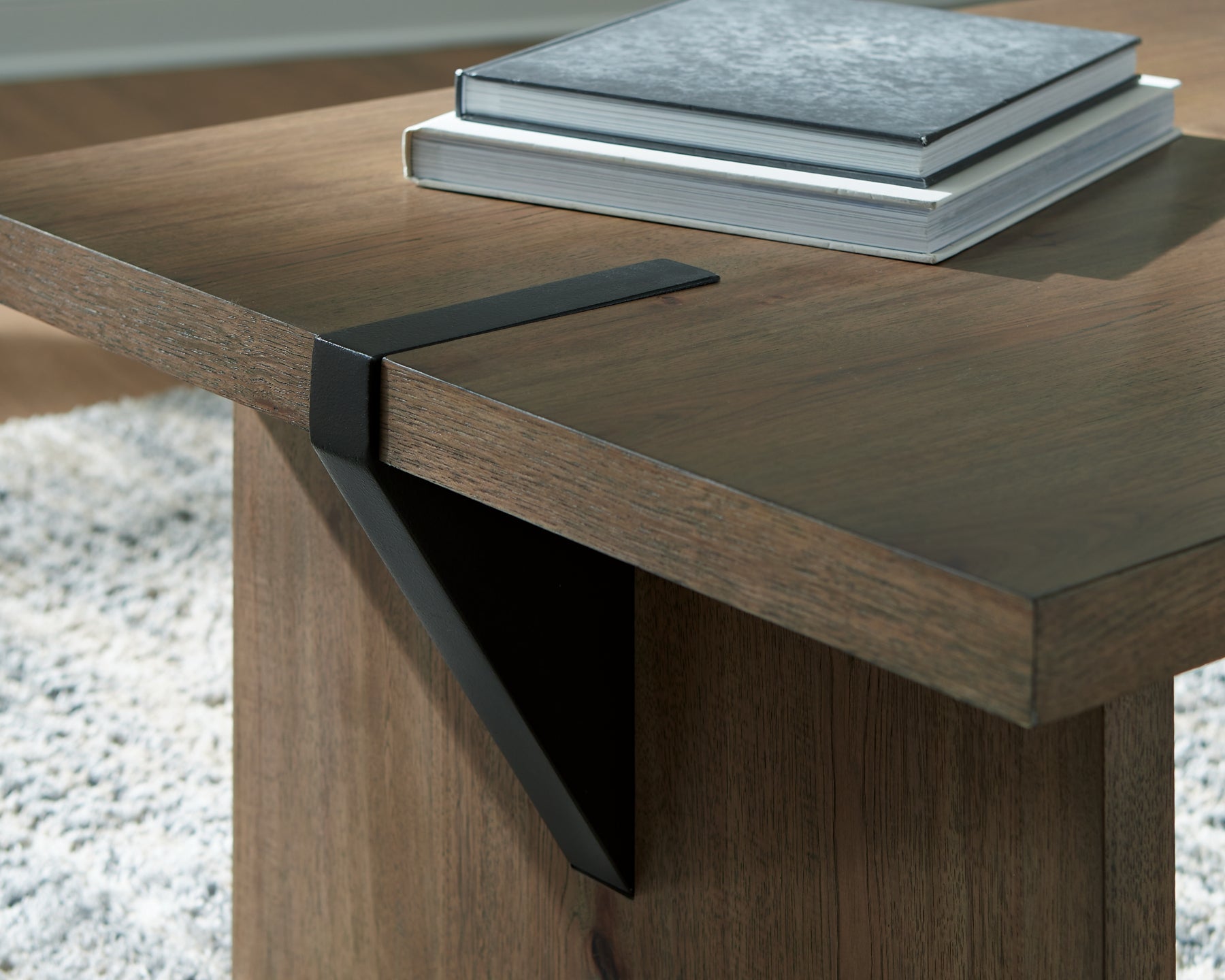 Kandinew Coffee Table - Light Brown