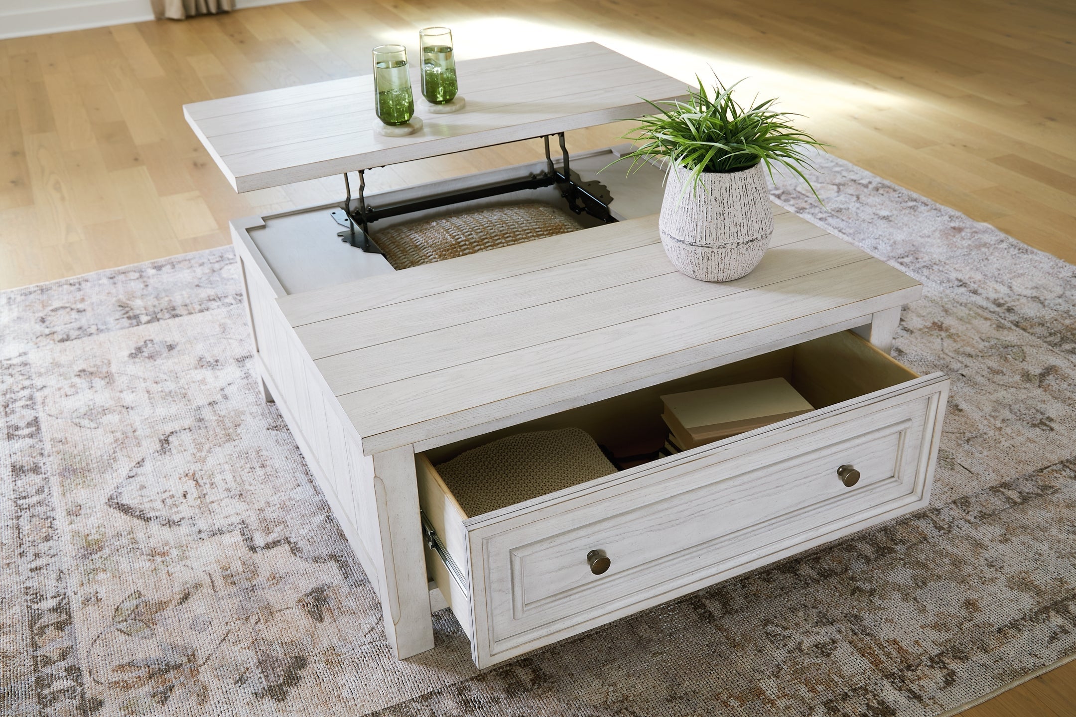Robbinsdale Lift Top Coffee Table - Antique White