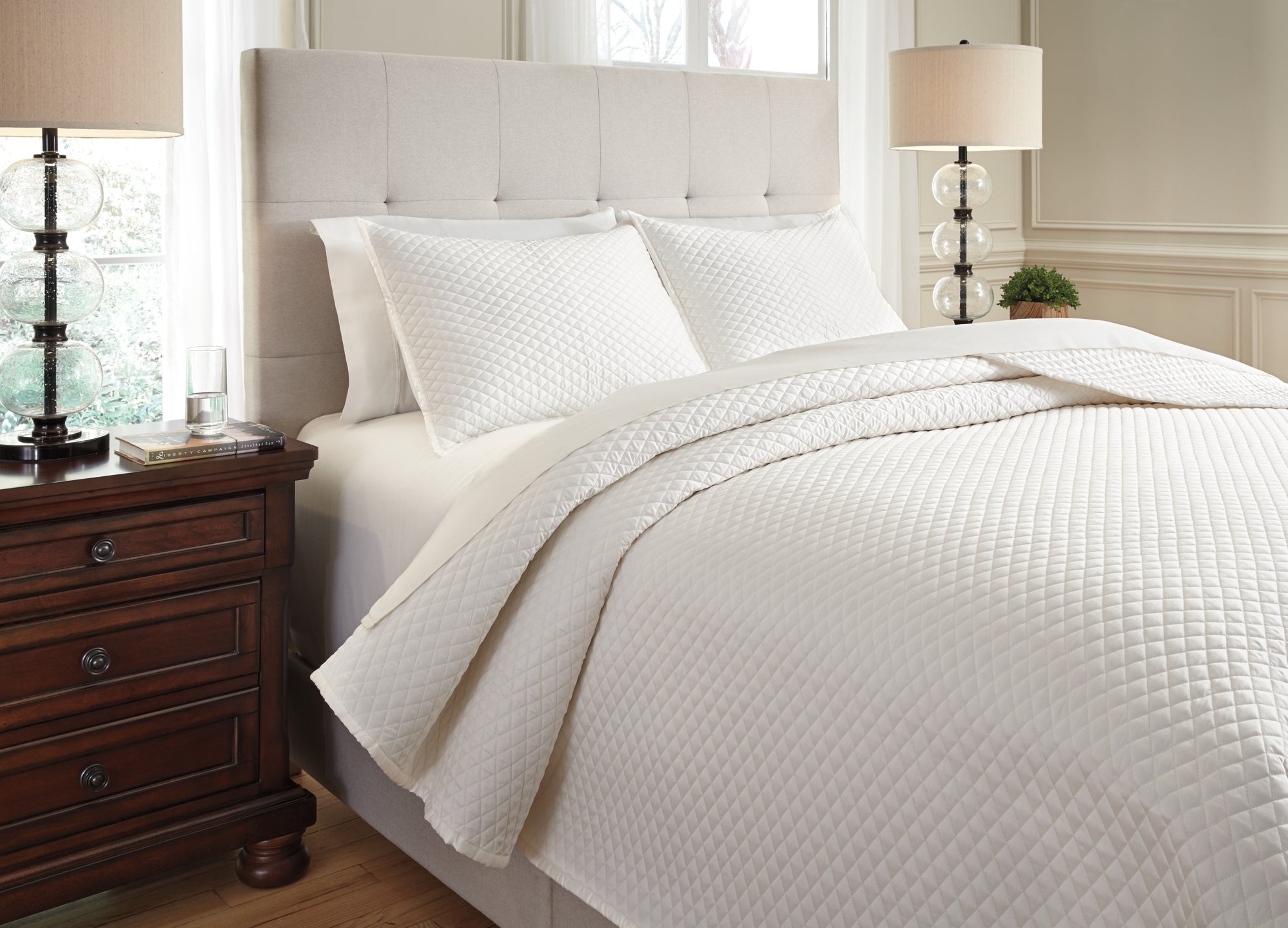 Dietrick Queen Quilt Set