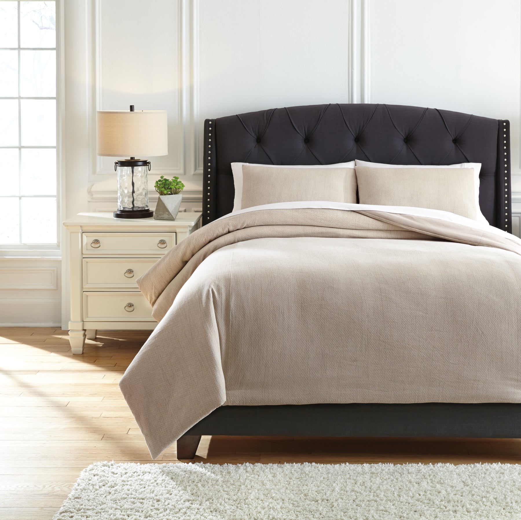 Mayda Queen Comforter Set