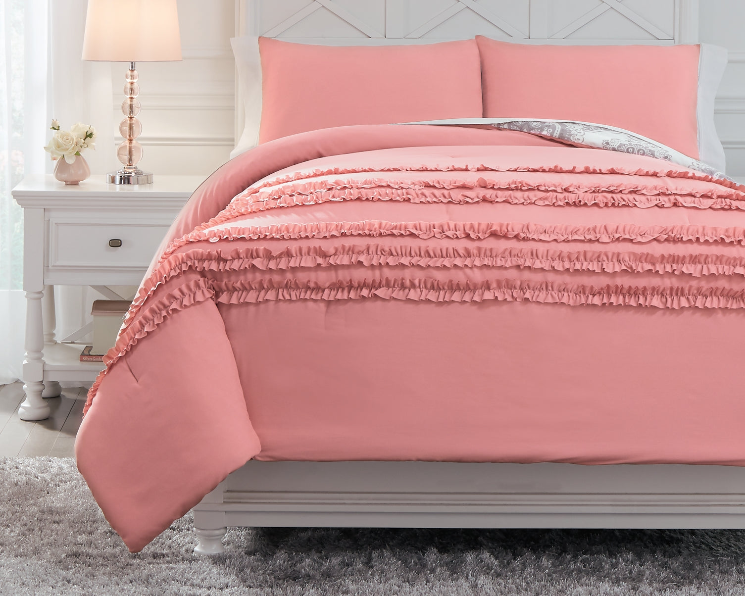 Avaleigh Twin Comforter Set