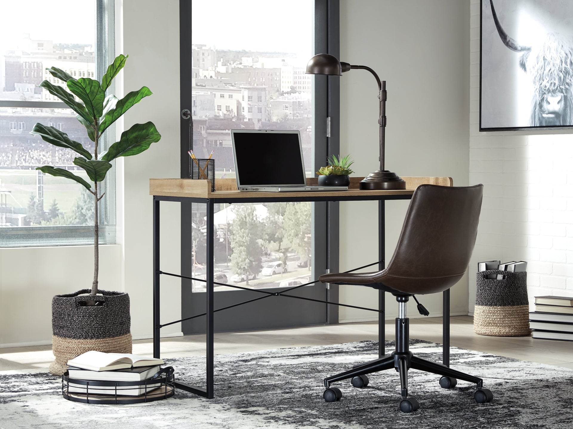 Gerdanet Home Office Desk with Chair