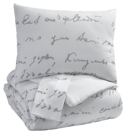 Adrianna Queen Comforter Set