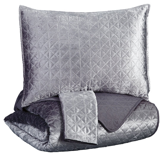 Maryam Queen Coverlet Set