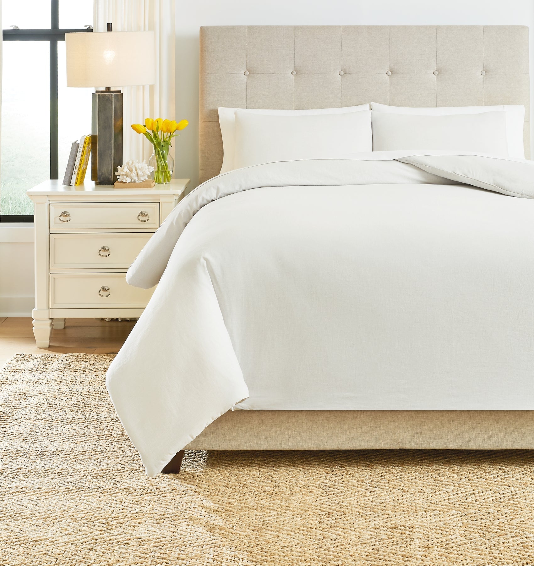 Eilena King Comforter Set