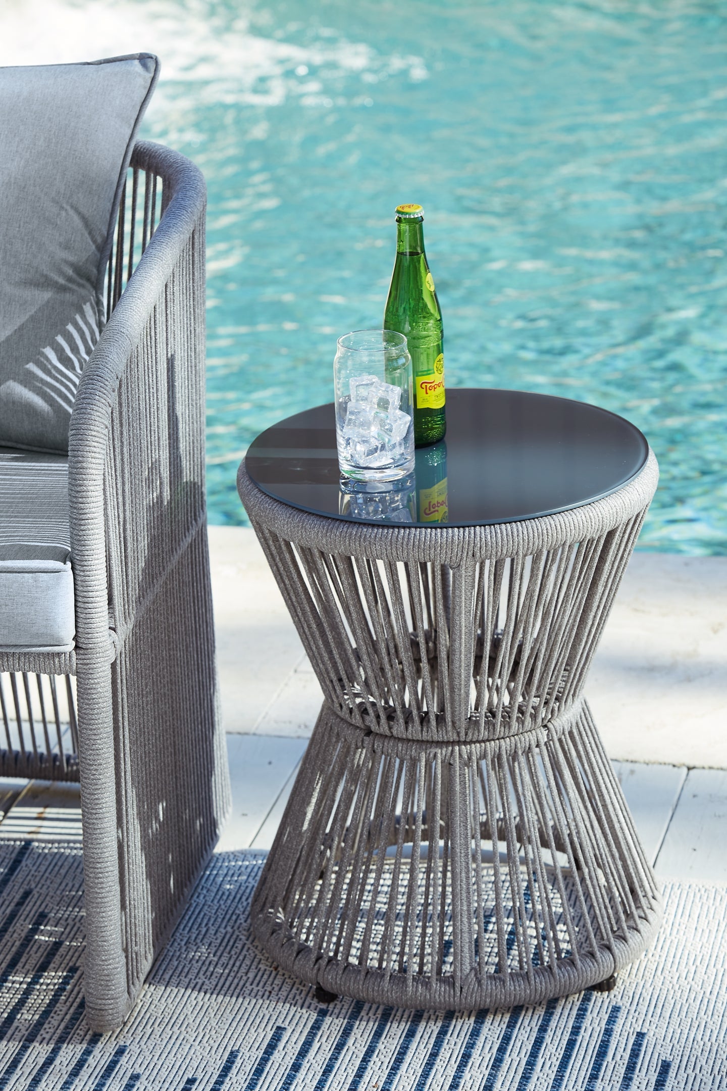 Coast Island Chair/OTTO w/CUSH/Table (3/CN)