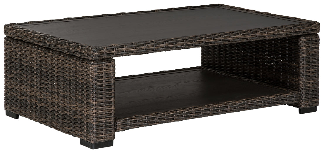 Grasson Lane Outdoor Sofa and 2 Chairs with Coffee Table