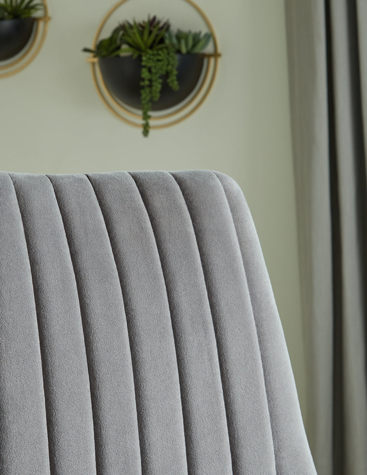 Barchoni Dining UPH Side Chair (2/CN)